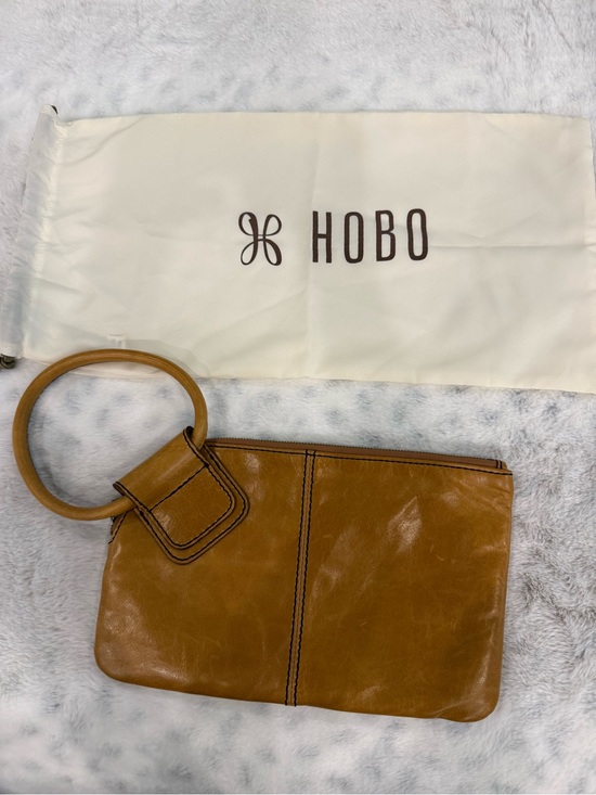 HOBO Handbags - HOBO Sable Truffle Clutch
